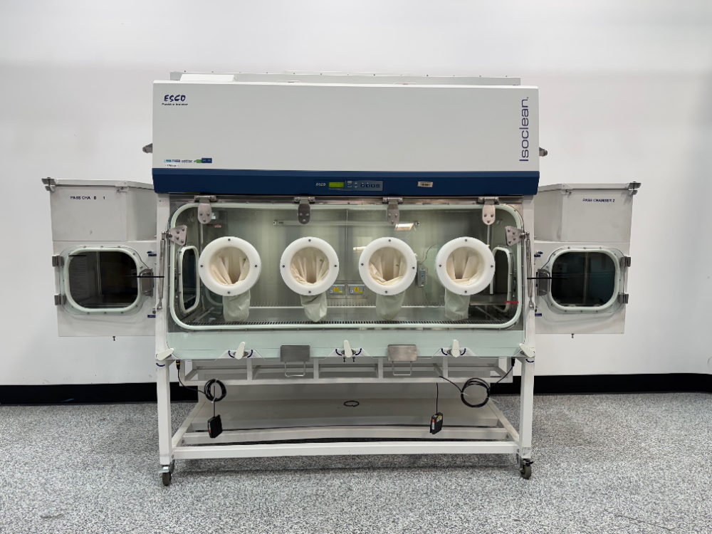 Image of Esco Isoclean Positive 4 Glove Isolator
